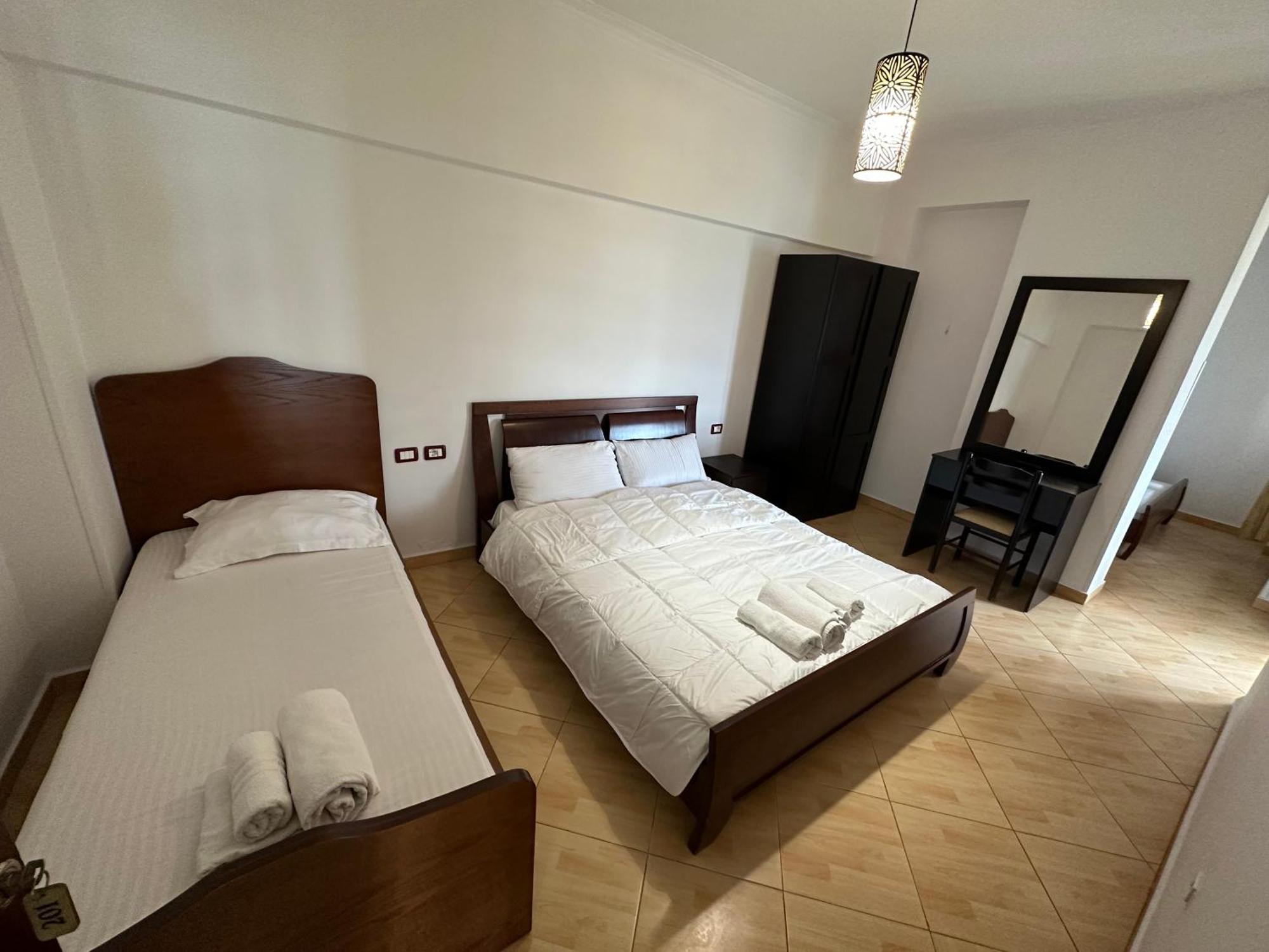 Monte Cristo Hotel With Rooftop Pool Sarande Luaran gambar