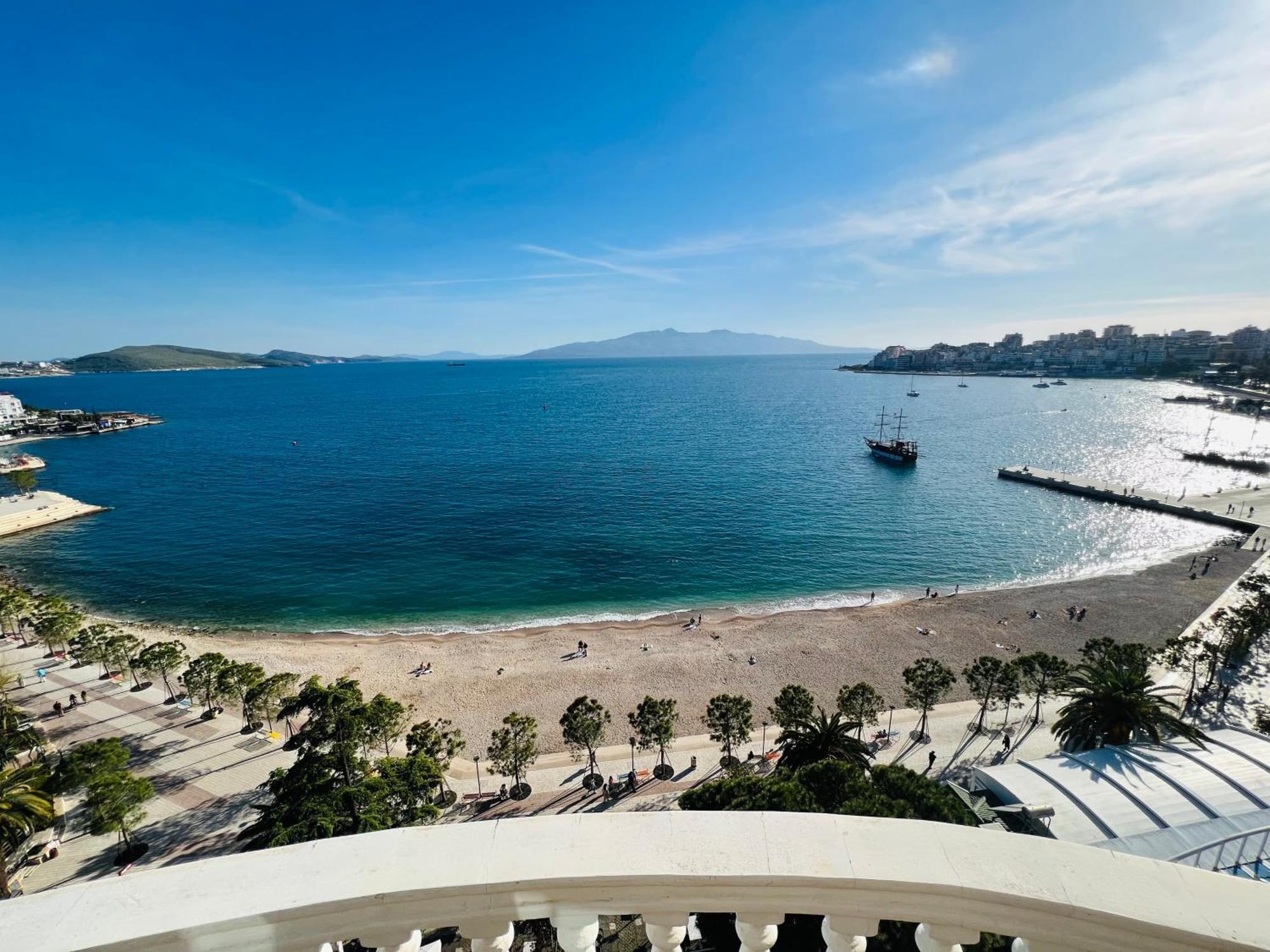 Monte Cristo Hotel With Rooftop Pool Sarande Luaran gambar