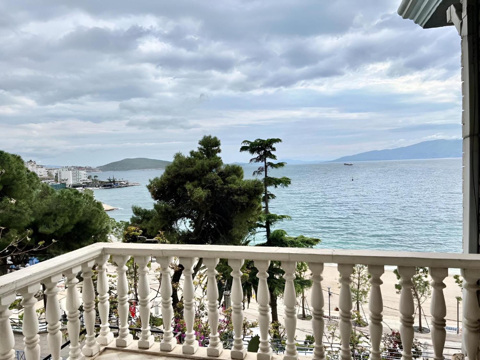 Monte Cristo Hotel With Rooftop Pool Sarande Luaran gambar