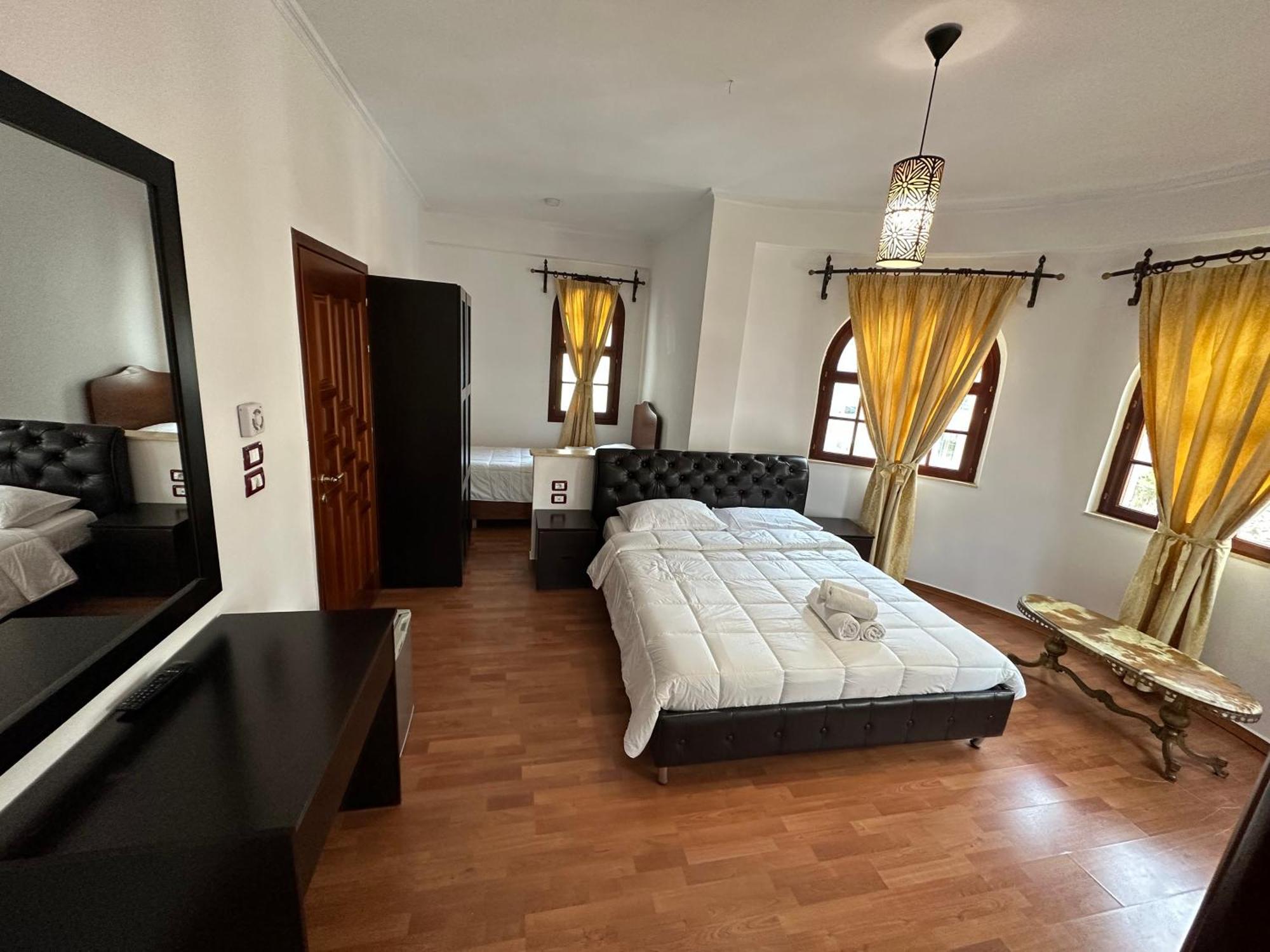Monte Cristo Hotel With Rooftop Pool Sarande Luaran gambar